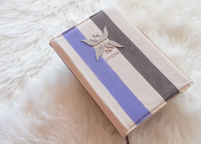 Evmenia Luxury Cave Ия