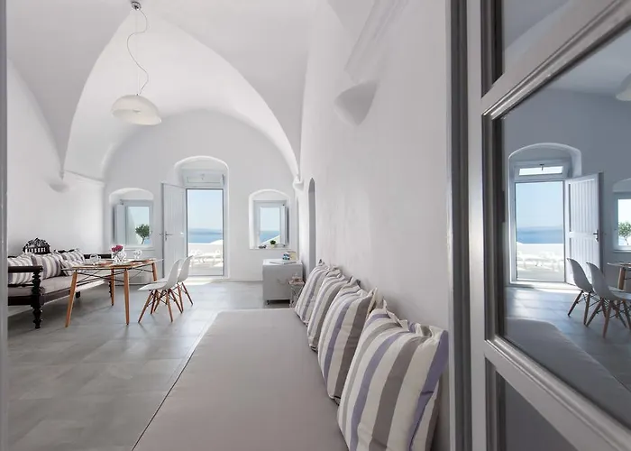 Evmenia Luxury Cave Villa *